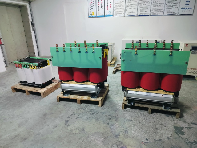 四方台KS11-1000KVA矿用变压器